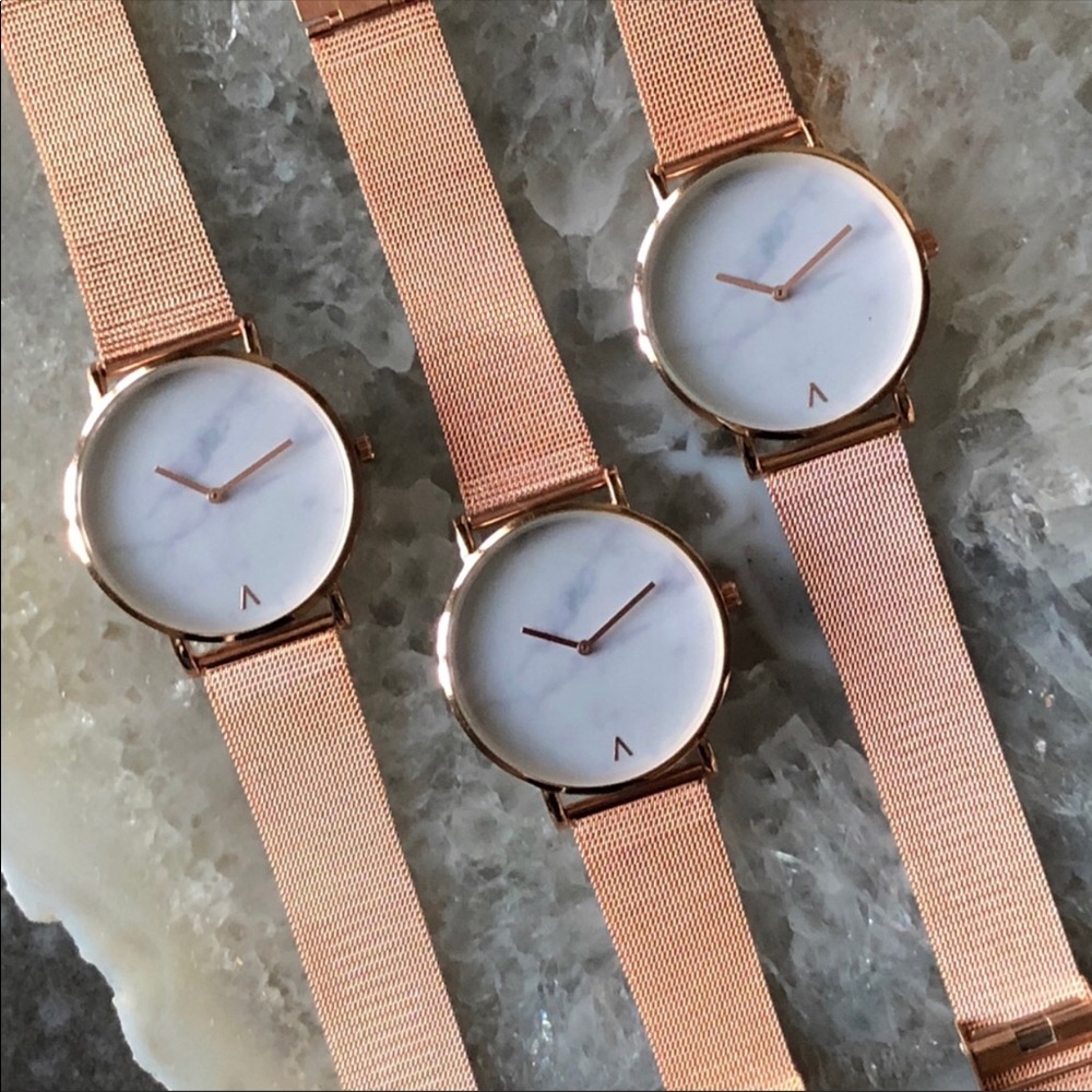 ROSE GOLD FASHION WATCH - Picture 4 of 8